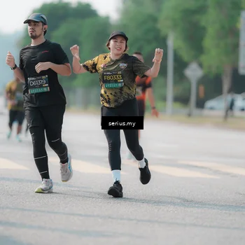 Runner Photo 6430544