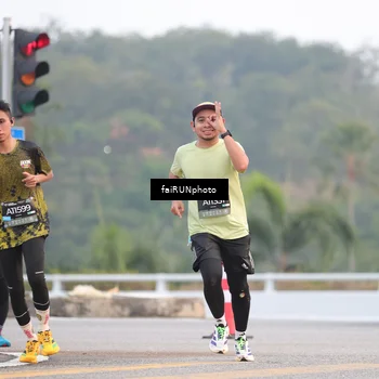 Runner Photo 6430566