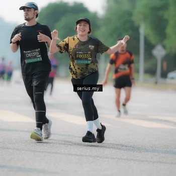 Runner Photo 6430575