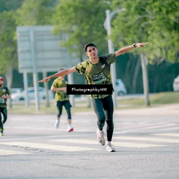 Runner Photo 6430580
