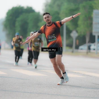 Runner Photo 6430592