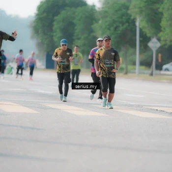 Runner Photo 6430600