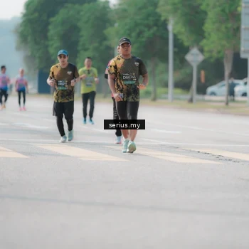 Runner Photo 6430604