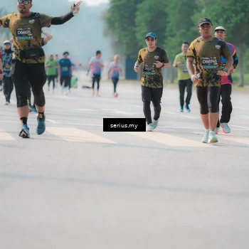 Runner Photo 6430605