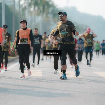 Runner Photo 6430623