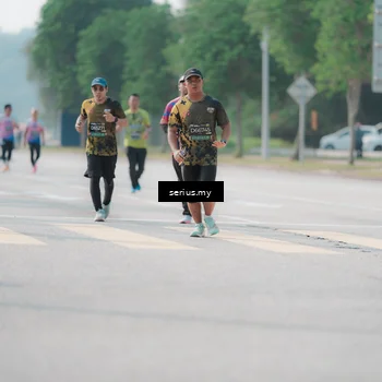Runner Photo 6430626