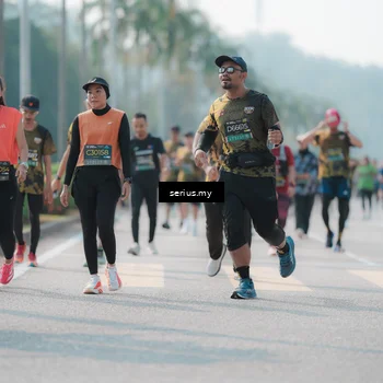 Runner Photo 6430627