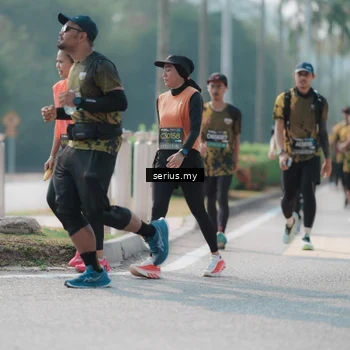 Runner Photo 6430641