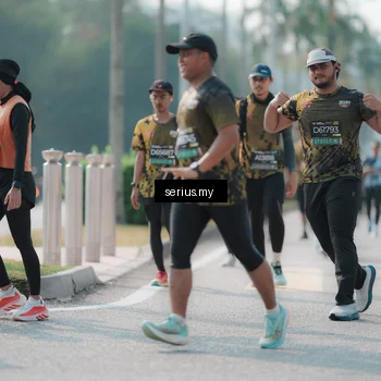 Runner Photo 6430645