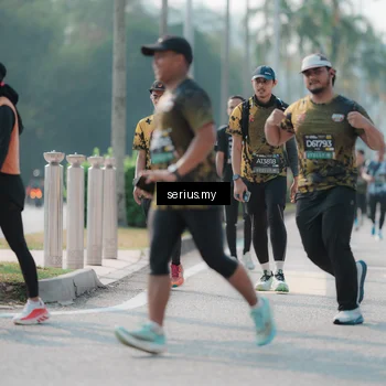 Runner Photo 6430653