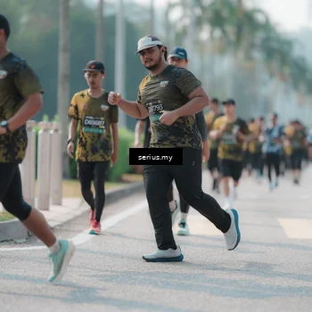 Runner Photo 6430655