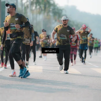 Runner Photo 6430656