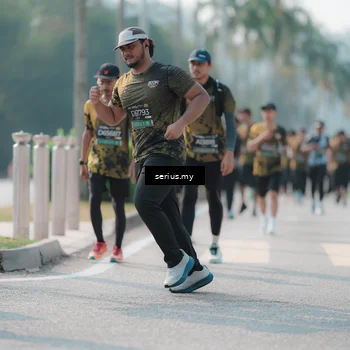 Runner Photo 6430657