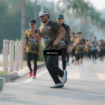 Runner Photo 6430663