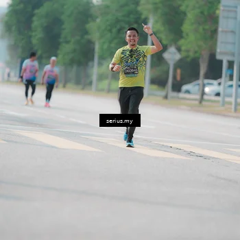 Runner Photo 6430672