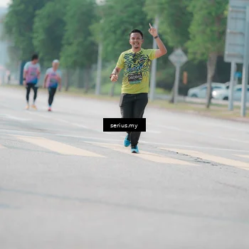 Runner Photo 6430673