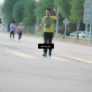 Runner Photo 6430680