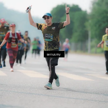 Runner Photo 6430690