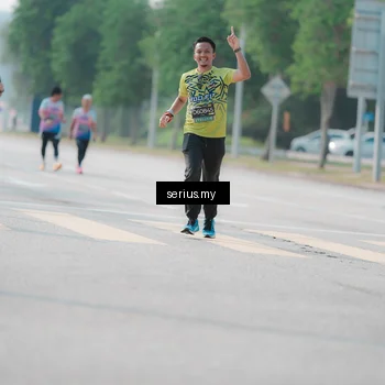 Runner Photo 6430695