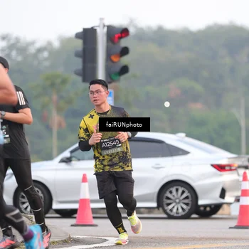 Runner Photo 6430713