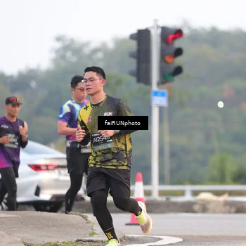 Runner Photo 6430732