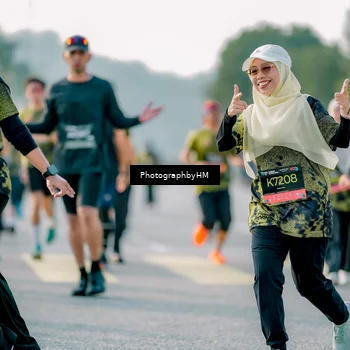 Runner Photo 6430737