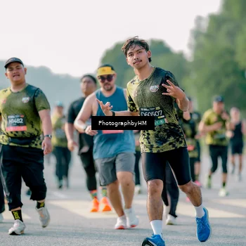 Runner Photo 6430760