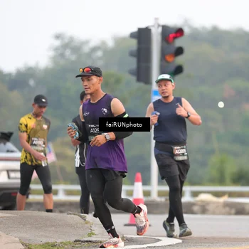Runner Photo 6430800