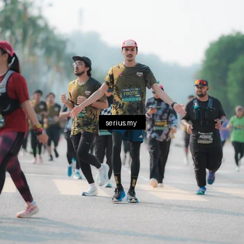 Runner Photo 6430804