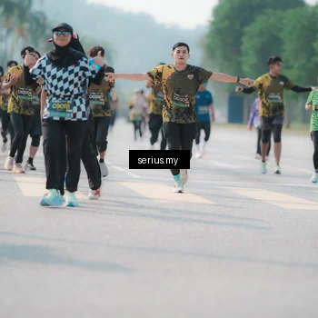Runner Photo 6430847