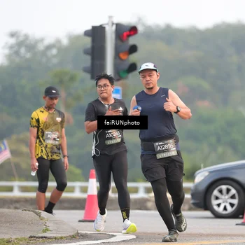 Runner Photo 6430848