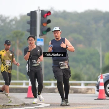 Runner Photo 6430854
