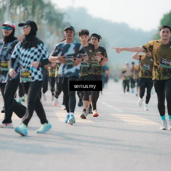 Runner Photo 6430862