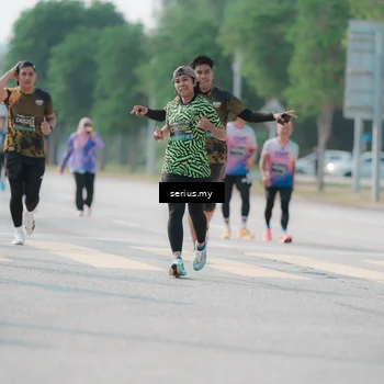 Runner Photo 6430870