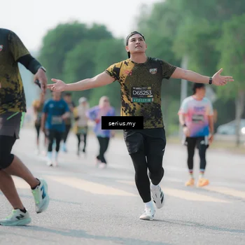 Runner Photo 6430889