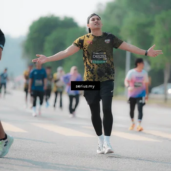 Runner Photo 6430899