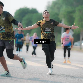 Runner Photo 6430909