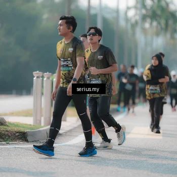 Runner Photo 6430914