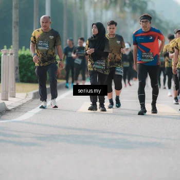 Runner Photo 6430918
