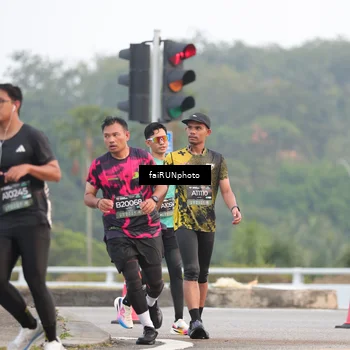 Runner Photo 6430924