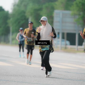 Runner Photo 6430999