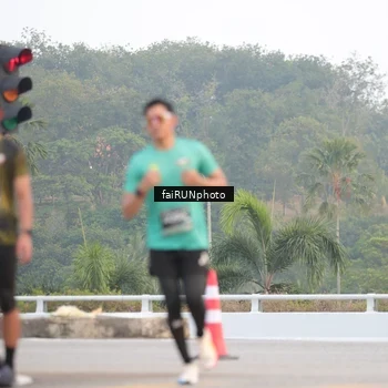 Runner Photo 6431008