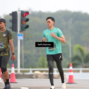 Runner Photo 6431010
