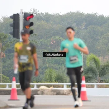 Runner Photo 6431012