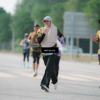 Runner Photo 6431014