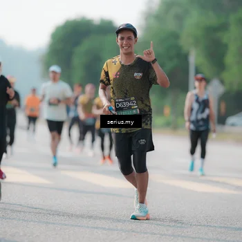 Runner Photo 6431039
