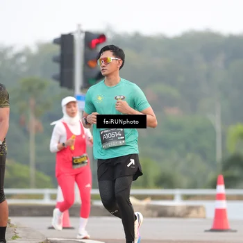 Runner Photo 6431040