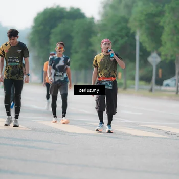 Runner Photo 6431053