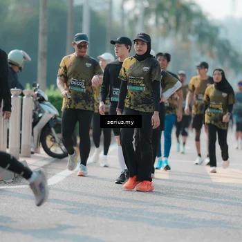 Runner Photo 6431073