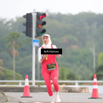 Runner Photo 6431075